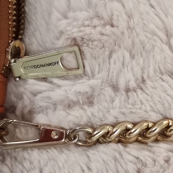 Rebecca Minkoff Leather Classic Casual Gold Hardwear Convertible Chain Crossbody - Picture 3 of 12